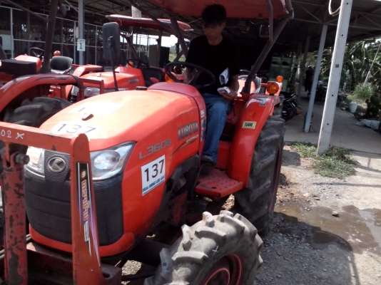 36แรง ใบดันหน้าเครื่องรถประมูลมาราคาถูก ราคามีใว้ให้ต่อครับ กำไรนิดหน่อยก็เอา รถผมได้เลือกและทดสอบขับด้วยตัวเองทุกคัน รัปรองว่าใช้ได้อีกนานครับ 36แรง ใบดันหน้าเครื่องรถประมูลมาราคาถูก ราคามีใว้ให้ต่อครับ กำไรนิดหน่อยก็เอา รถผมได้เลือกและทดสอบขับด้วยตัวเองทุกคัน รัปรองว่าใช้ได้อีกนานครับ