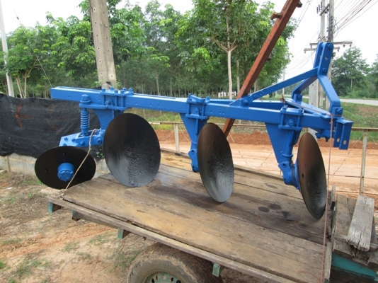 ขาย    ผาน 3   ฟอร์ด  เหล็กหนาและหนักมาก