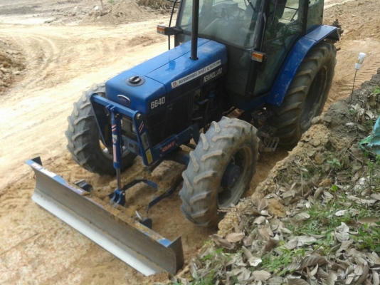 รถไถนา FORD 6640 มีตู้เก๋งมีแอร์2เพลาผาน3+ดันหน้าเก่านอก1ปี