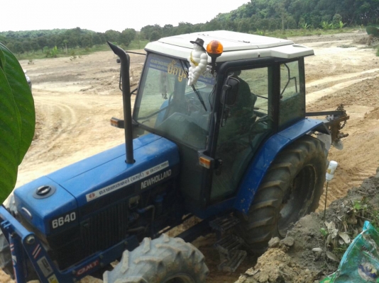 รถไถนา FORD 6640 มีตู้เก๋งมีแอร์2เพลาผาน3+ดันหน้าเก่านอก1ปี