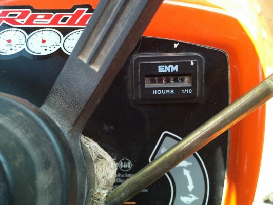 รถไถคูโบต้า  KRT 14 แรง  สภาพพร้อมใช้ อุปกรณ์มี ตีนตะขาบฐานสี่  เครื่องสูบน้ำเทนเลอร์