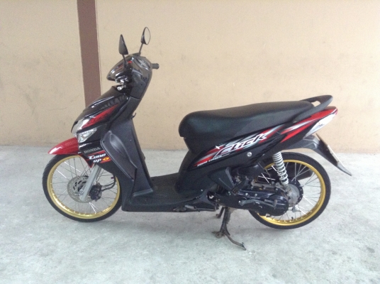 ขาย!!! ฮอนด้าคลิ๊ก สภาพสวย ปี50 รถเครื่องดีคับ ทะเบียนครบ ภาษีไม่หมด