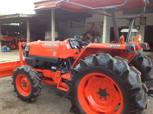 ปัญญาแทรคเตอร์มาแล้ว...จัดมาให้ครับ รีบโดยด่วน.คูโบต้า L4508 พร้อมใบมีดตราช้าง โรตาลี่ตราช้าง จัดส่ง อ.ปัว จ.น่าน