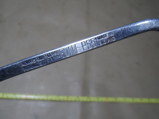 เลื่อยฉลุ อังกฤษครับ