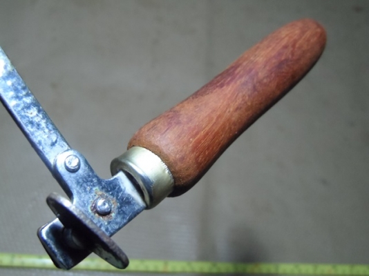 เลื่อยฉลุ อังกฤษครับ