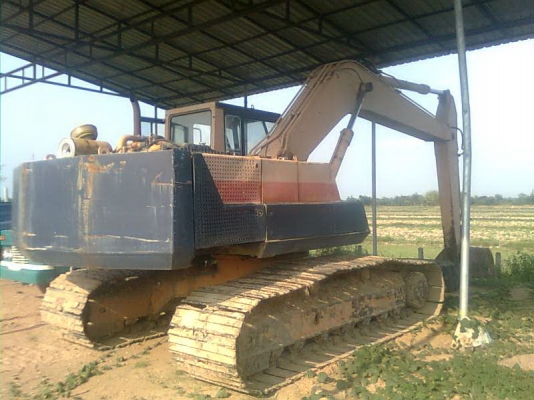 ขาย โคมัสซุ PC200 รู่น3 สภาพพร้อมใช้