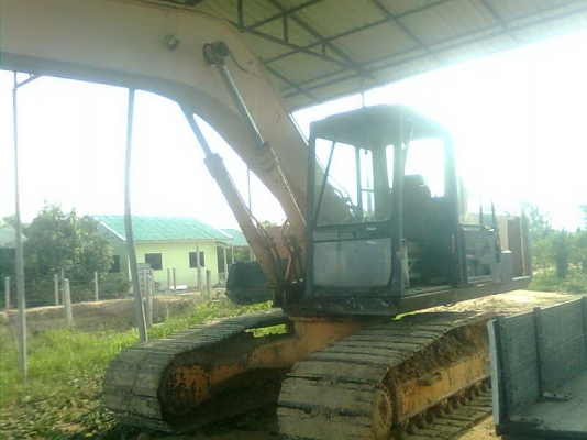 ขาย โคมัสซุ PC200 รู่น3 สภาพพร้อมใช้