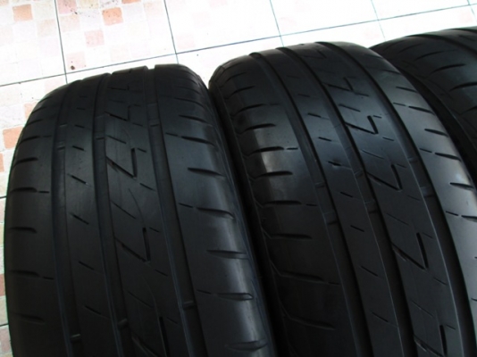 ขายยาง BS. ECOPIA EP200 215-55-17 ปี2813 (1ชุด)