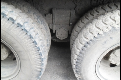 สิบล้อ UD CW430