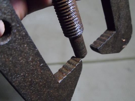 มือดูดลูกปืนงานเก่าเหล็กเหนียวๆ