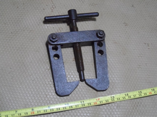 มือดูดลูกปืนงานเก่าเหล็กเหนียวๆ