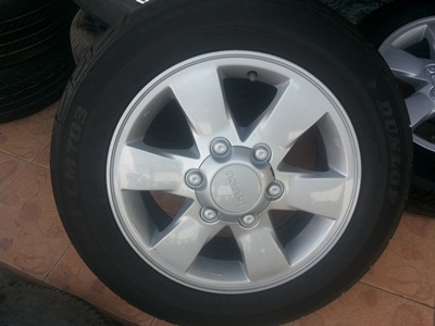 ขายล้อแม็กISUZU GOLD series 16 นิ้ว พร้อมยาง 1 ชุด