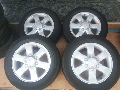 ขายล้อแม็กISUZU GOLD series 16 นิ้ว พร้อมยาง 1 ชุด