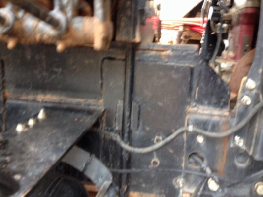 รถฮีโน่ 6 ล้อดั้ม ( ติดเฮี้ยบ 3 ตัน. ) 150 แรงม้า. ปี 55  ( มีขาย 2 คัน. )  สนใจติดต่อ 081 - 6079515