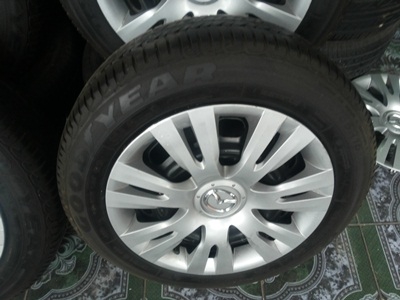 ขายล้อกะทะ15 4รู100 MAZDA พร้อมยางและฝาครอบ 1 ชุด ขายล้อกะทะ15 4รู100 MAZDA พร้อมยางและฝาครอบ 1 ชุด