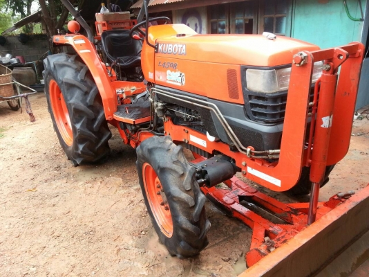 ขาย L4508 สภาพสวยเดิมๆทั้งคันพร้อมใบมีดผานพรวน จัดส่งทั่วประเทศครับ