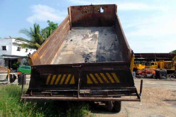 ขายด่วนรถสิบล้อดรั้มหัวยาวเครือง145แรงม้าไม่มีทะเบียน