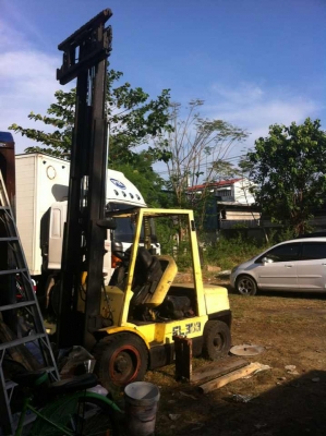 มีรถโฟ๊คลิป3ตันเครื่องดีเซลน์สภาพพร้อมใช้สนใจติดต่อโดยตรงไม่มีนายหน้า มีรถโฟ๊คลิป3ตันเครื่องดีเซลน์สภาพพร้อมใช้สนใจติดต่อโดยตรงไม่มีนายหน้า