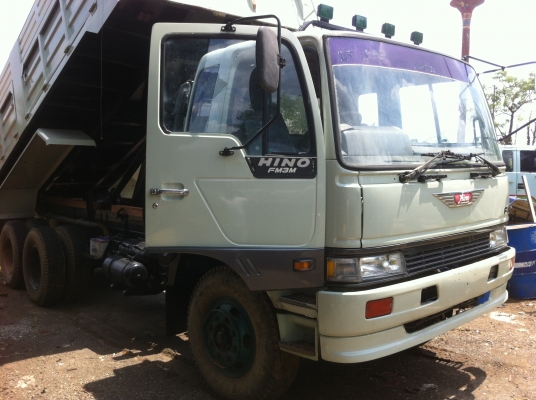 ขายสิบล้อ2 เพลา  สนใจติดต่อ 089-7188336  รายละเอียดvdoใต้ภาพครับ