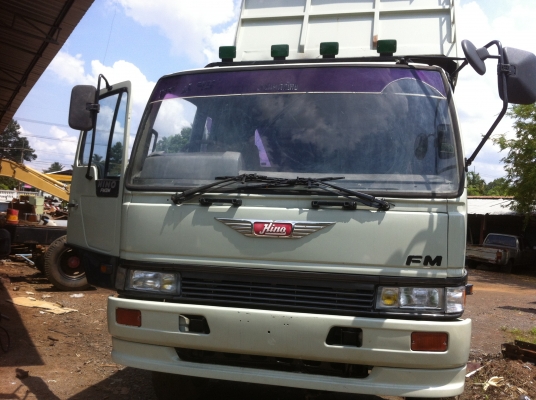 ขายสิบล้อ2 เพลา  สนใจติดต่อ 089-7188336  รายละเอียดvdoใต้ภาพครับ