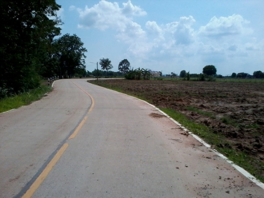 ขายที่ดินสวยราคาถูก 16-2-46 ไร่ ราคา 150,000 บาทต่อไร่ ใกล้หมู่บ้านติดถนน อ.สีคิ้ว