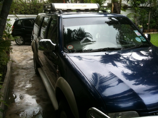 ISUZU THAIRUNG ADVENTURE TRIO ปี 2000 ISUZU THAIRUNG ADVENTURE TRIO ปี 2000