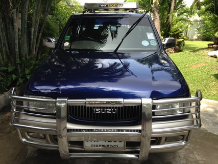 ISUZU THAIRUNG ADVENTURE TRIO ปี 2000 ISUZU THAIRUNG ADVENTURE TRIO ปี 2000