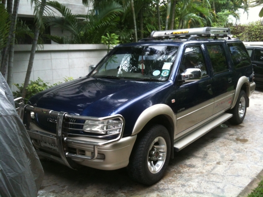 ISUZU THAIRUNG ADVENTURE TRIO ปี 2000
