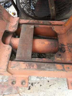 ขายงาหมุนกับปากหนีบโฟคลิฟท์ขนาดกว้างของร่องยึด40 เซ็นติเมตรราคาตัวละ 45,000 บาท ขายงาหมุนกับปากหนีบโฟคลิฟท์ขนาดกว้างของร่องยึด40 เซ็นติเมตรราคาตัวละ 45,000 บาท