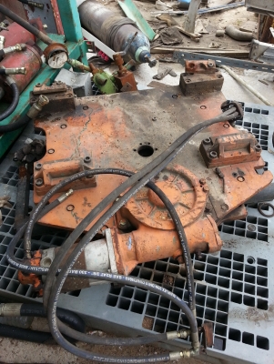 ขายงาหมุนกับปากหนีบโฟคลิฟท์ขนาดกว้างของร่องยึด40 เซ็นติเมตรราคาตัวละ 45,000 บาท ขายงาหมุนกับปากหนีบโฟคลิฟท์ขนาดกว้างของร่องยึด40 เซ็นติเมตรราคาตัวละ 45,000 บาท