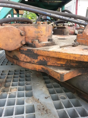 ขายงาหมุนกับปากหนีบโฟคลิฟท์ขนาดกว้างของร่องยึด40 เซ็นติเมตรราคาตัวละ 45,000 บาท ขายงาหมุนกับปากหนีบโฟคลิฟท์ขนาดกว้างของร่องยึด40 เซ็นติเมตรราคาตัวละ 45,000 บาท