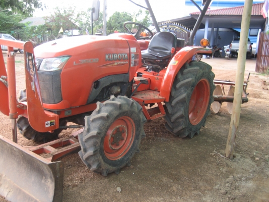 ..พ.คูโบต้า L3608     ราคา 350000  บาท รถปี 55 จัดแนนท์ได้