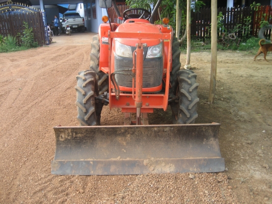 ..พ.คูโบต้า L3608     ราคา 350000  บาท รถปี 55 จัดแนนท์ได้