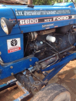 รถแทรกเตอร์ฟอร์ด สภาพดีเยี่ยม พร้อมใช้งาน ขายพร้อมใบดันหน้าและผานสาม