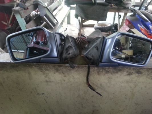 ขายกระจกมองข้างbmw e28