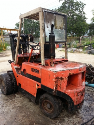 ขายโฟคลิฟท์ 2.5 ตันตามสภาพอุปกรณ์ครบไม่ใด้ใช้มา 4 ปีราคา 70,000 บาท ขายโฟคลิฟท์ 2.5 ตันตามสภาพอุปกรณ์ครบไม่ใด้ใช้มา 4 ปีราคา 70,000 บาท