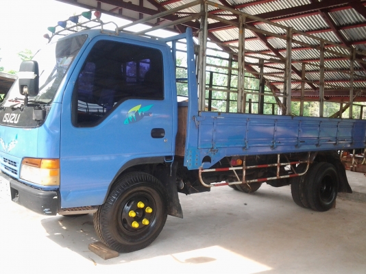 ISUZU NKR 110 แรงม้า พร้อมคอก ห้างแท้ยาว 4.3 ม. เล่มพร้อมโอน