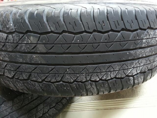 ขายยาง DUNLOP  AT20  255 70R16 ปี11