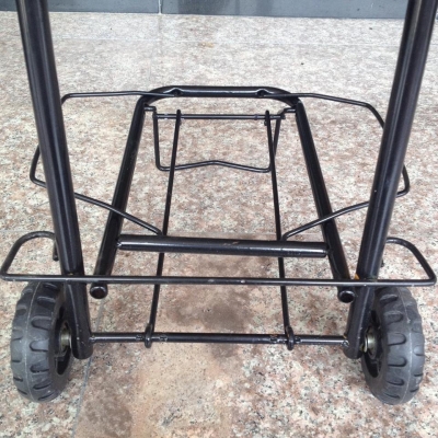 รถลากจูงสำหรับเข็นของ พร้อมสายรัดของ สำหรับใช้ลากสิ่งของต่างๆ