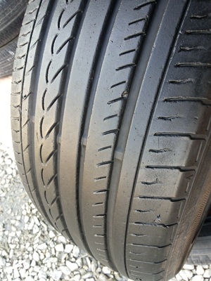 ขายยาง215/55/16 ปี 1111 YOKOHAMA ADVAN 1 คู่