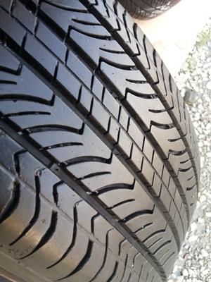 ขายยาง215/60/16 ปี 12/2เส้น ปี11/2เส้น MICHERLIN ENERGY 1 ชุด