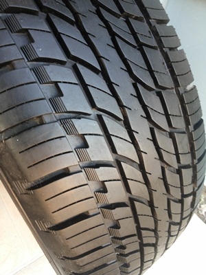 ขายยาง(เศษยาง)265/60/18 ปี 12 HANKOOK 1 เส้น