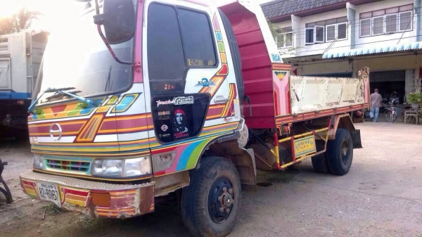 ขายรถบรรทุกหกล้อดัมพ์ HINO FC4J - HO7D 195 แรง ปี 43 ยาง 8.25 ขอบ 16" ทะเบียนพร้อม ขายรถบรรทุกหกล้อดัมพ์ HINO FC4J - HO7D 195 แรง ปี 43 ยาง 8.25 ขอบ 16" ทะเบียนพร้อม