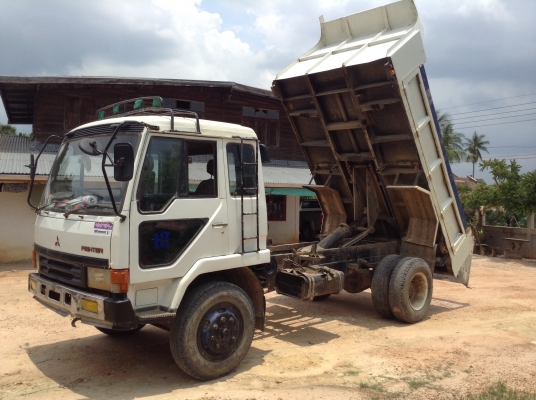 ขาย 6 ล้อดั้มยาง 900 คัสซี UD สวยจัดตลอดเส้น เครื่อง EH300 150 แรงม้า เฟืองท้าย FUSO พาวเวอร์ วางหัวไอ้หลง เอกสารครบพร้อมโอน ราคาต่อรองได้อีกครับ