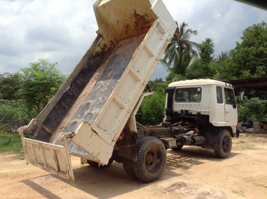 ขาย 6 ล้อดั้มยาง 900 คัสซี UD สวยจัดตลอดเส้น เครื่อง EH300 150 แรงม้า เฟืองท้าย FUSO พาวเวอร์ วางหัวไอ้หลง เอกสารครบพร้อมโอน ราคาต่อรองได้อีกครับ