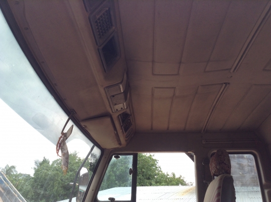 ขาย 6 ล้อดั้มยาง 900 คัสซี UD สวยจัดตลอดเส้น เครื่อง EH300 150 แรงม้า เฟืองท้าย FUSO พาวเวอร์ วางหัวไอ้หลง เอกสารครบพร้อมโอน ราคาต่อรองได้อีกครับ