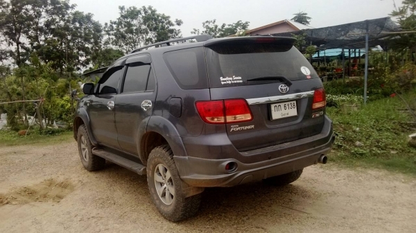 TOYOTA FORTUNER 3.O V เกียร์ออโต้ 4x4 เบาะหนัง รถบ้านแท้วิ่งน้อย TOYOTA FORTUNER 3.O V เกียร์ออโต้ 4x4 เบาะหนัง รถบ้านแท้วิ่งน้อย