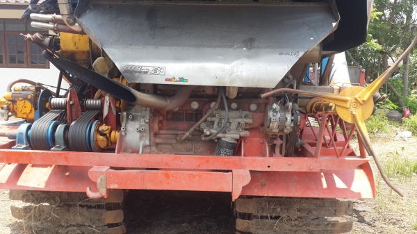 ขายรถเกี่ยวข้าวไทยเจริญการช่าง