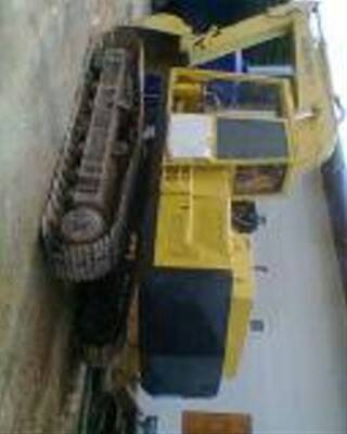 รถขุด KOMATSU PC200-3 รถใช้งานดี ปกติ มีเอกสารอินวอยล์