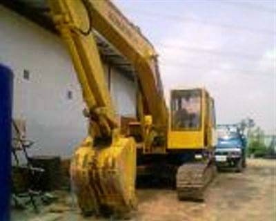 รถขุด KOMATSU PC200-3 รถใช้งานดี ปกติ มีเอกสารอินวอยล์